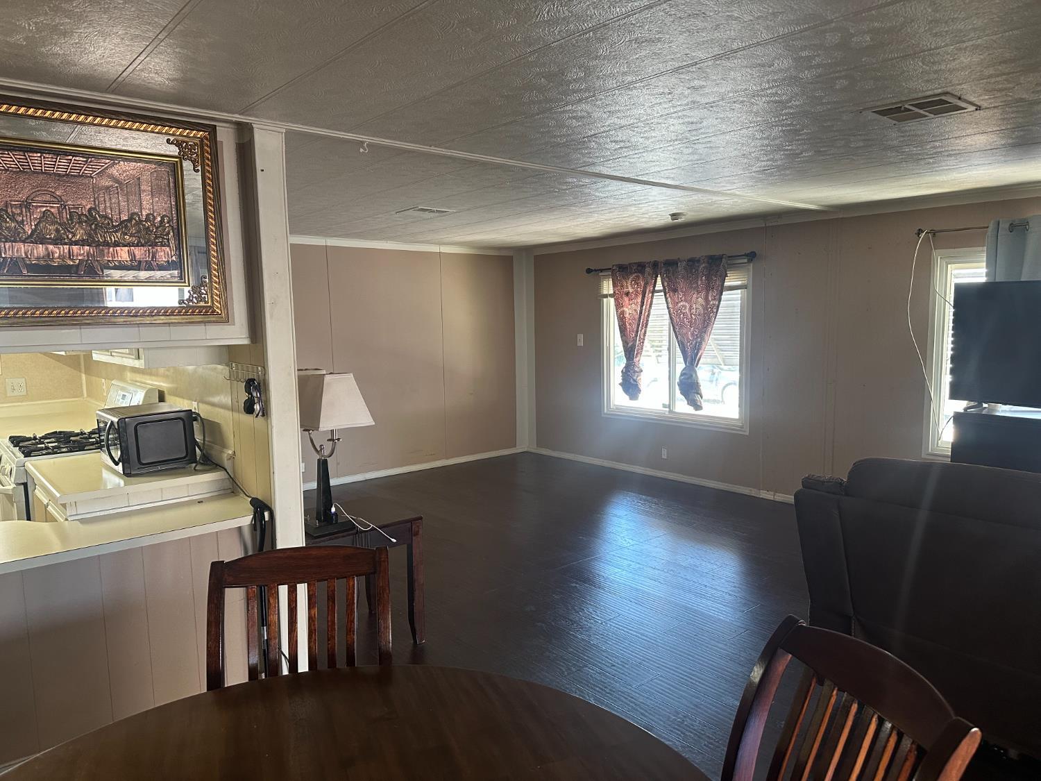 5040 Jackson Street 48