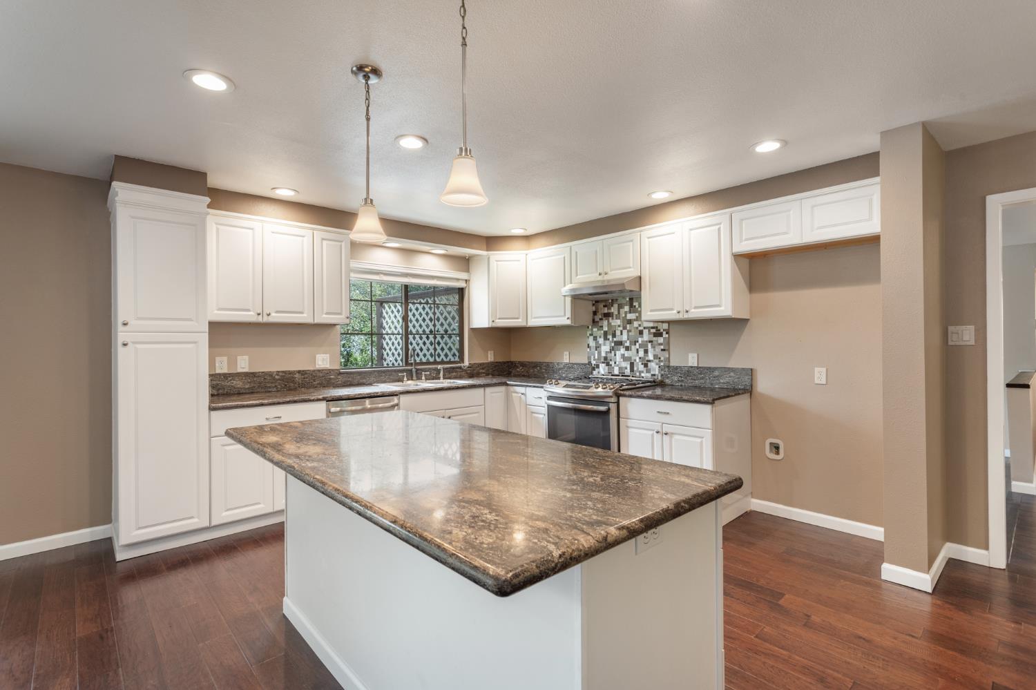 7249 Pine View Drive