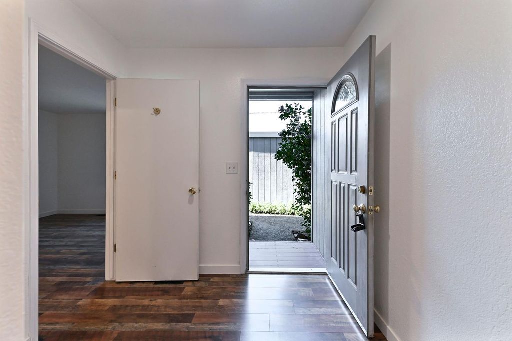 Photo of 213 New York Ranch Road #G, Jackson, CA 95642 (MLS # 226030825)