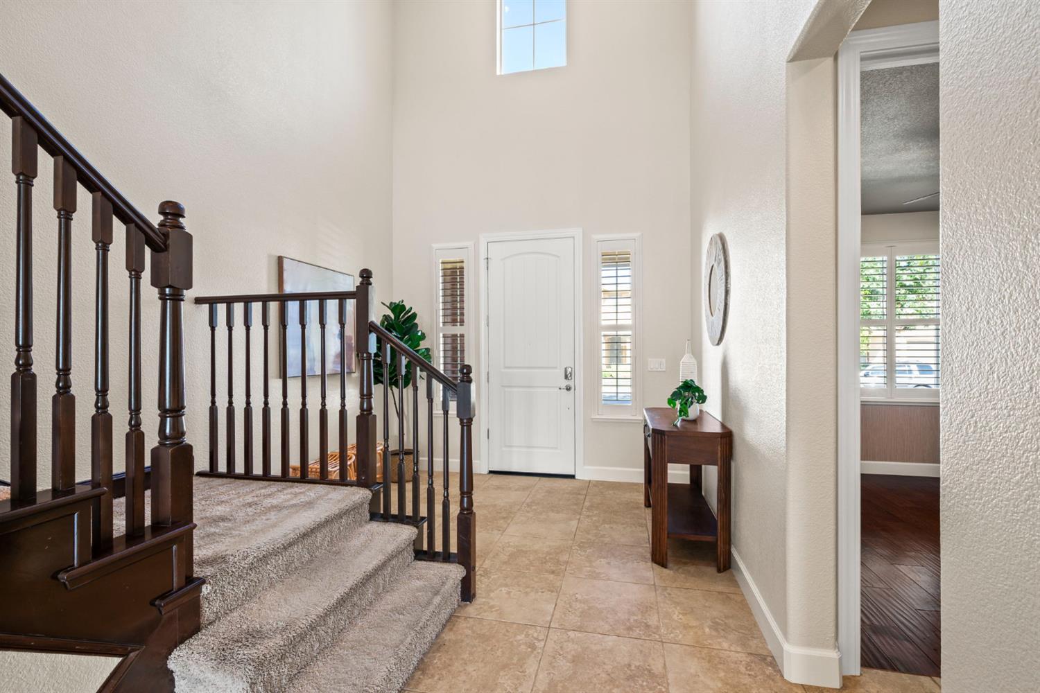 902 Anvil Circle