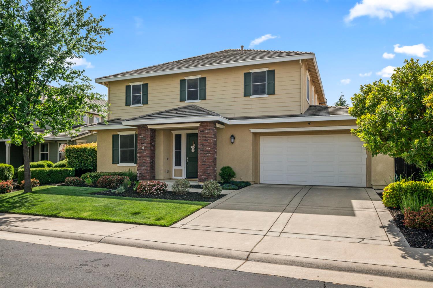 902 Anvil Circle