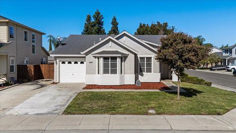 2327 Hearthsong Court Riverbank CA 95367