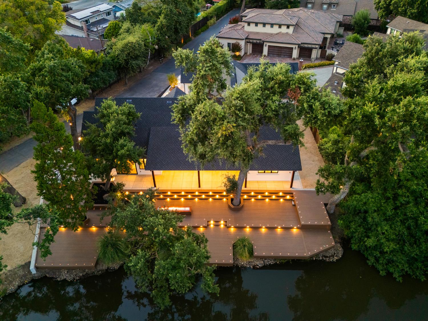 2025 W Lincoln Road