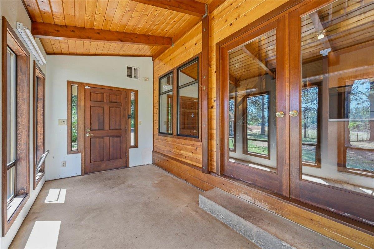 15101 Apple Blossom Way