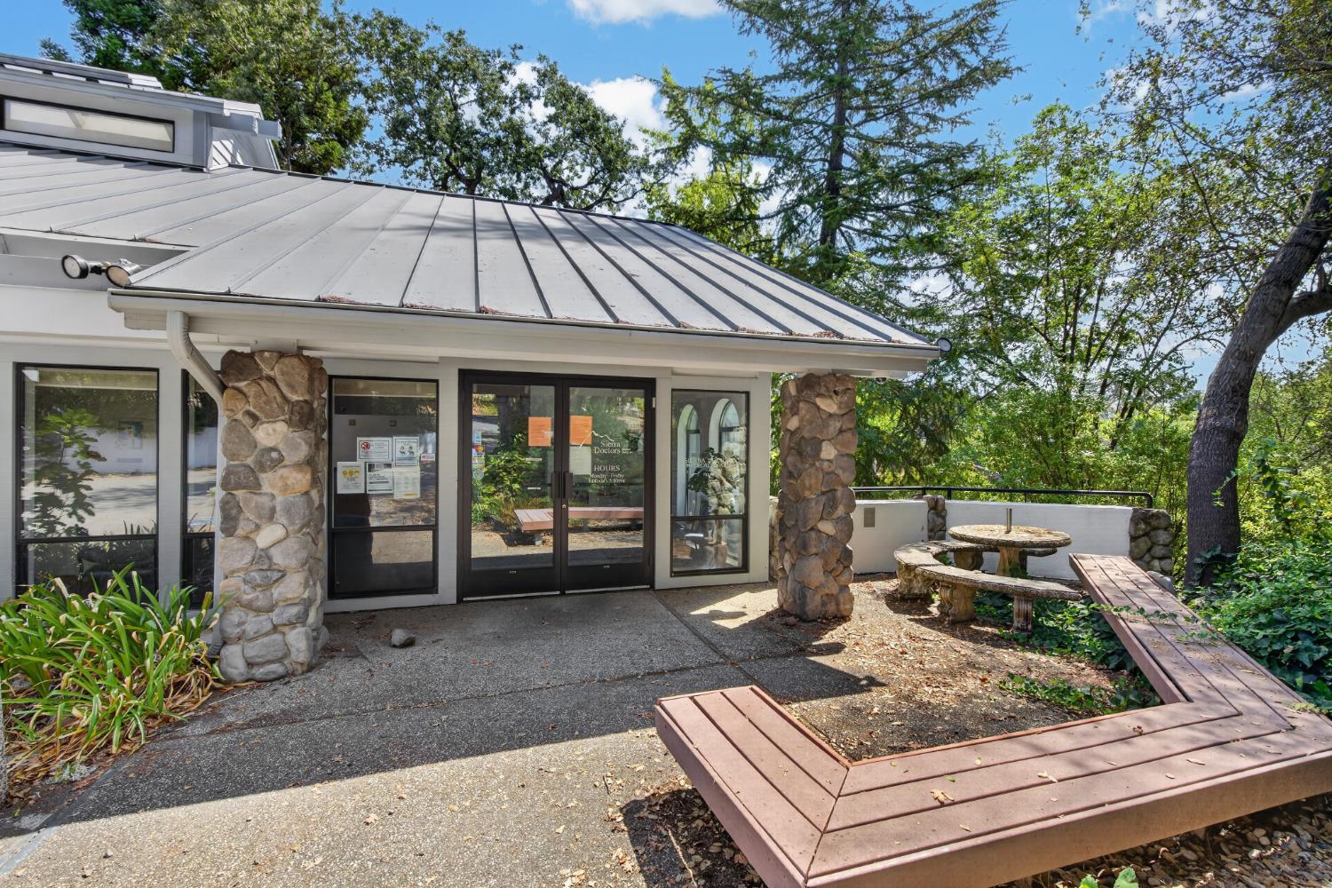 275 Grass Valley Highway
