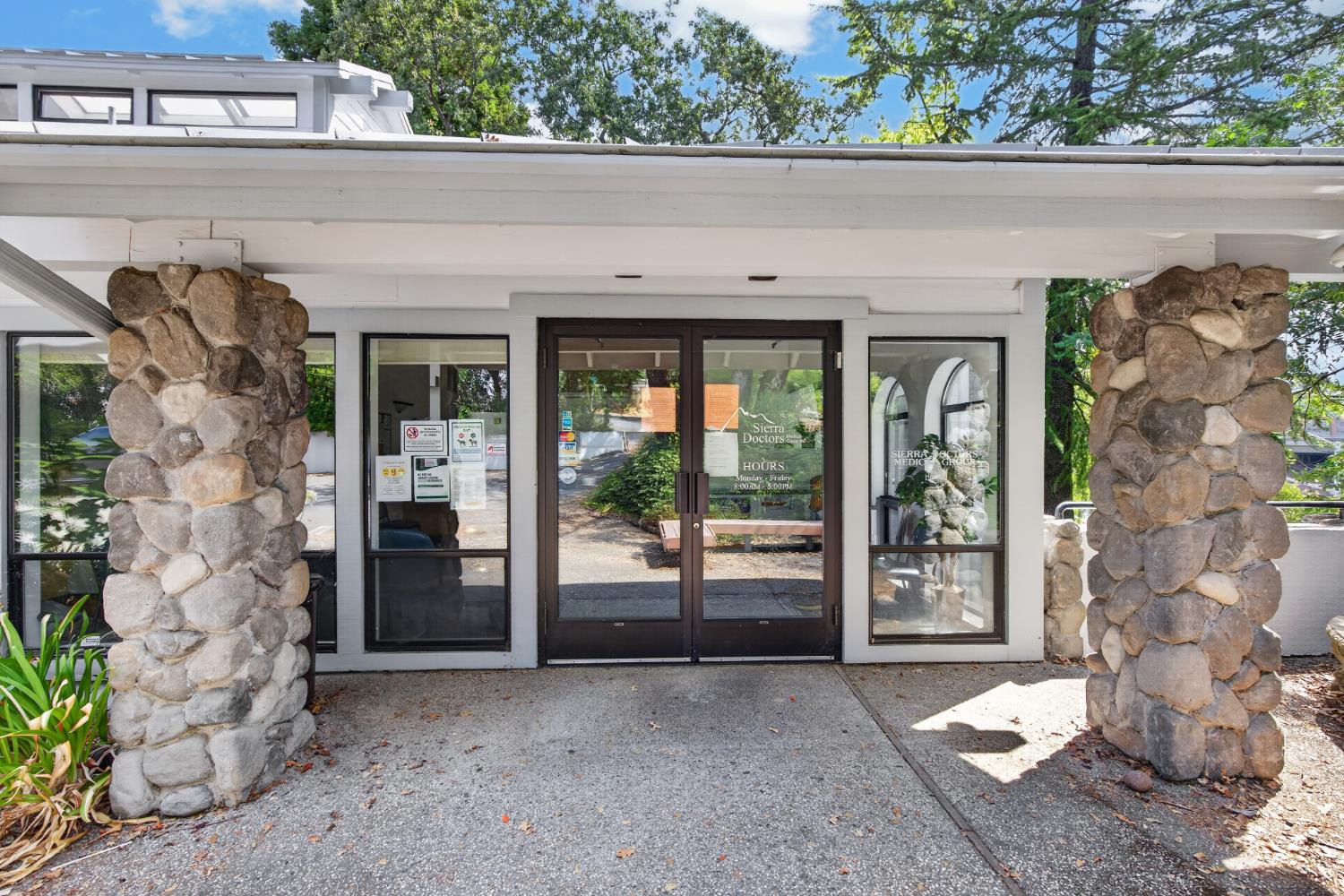 275 Grass Valley Highway