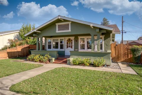 349 Laurel Avenue Oakdale CA 95361