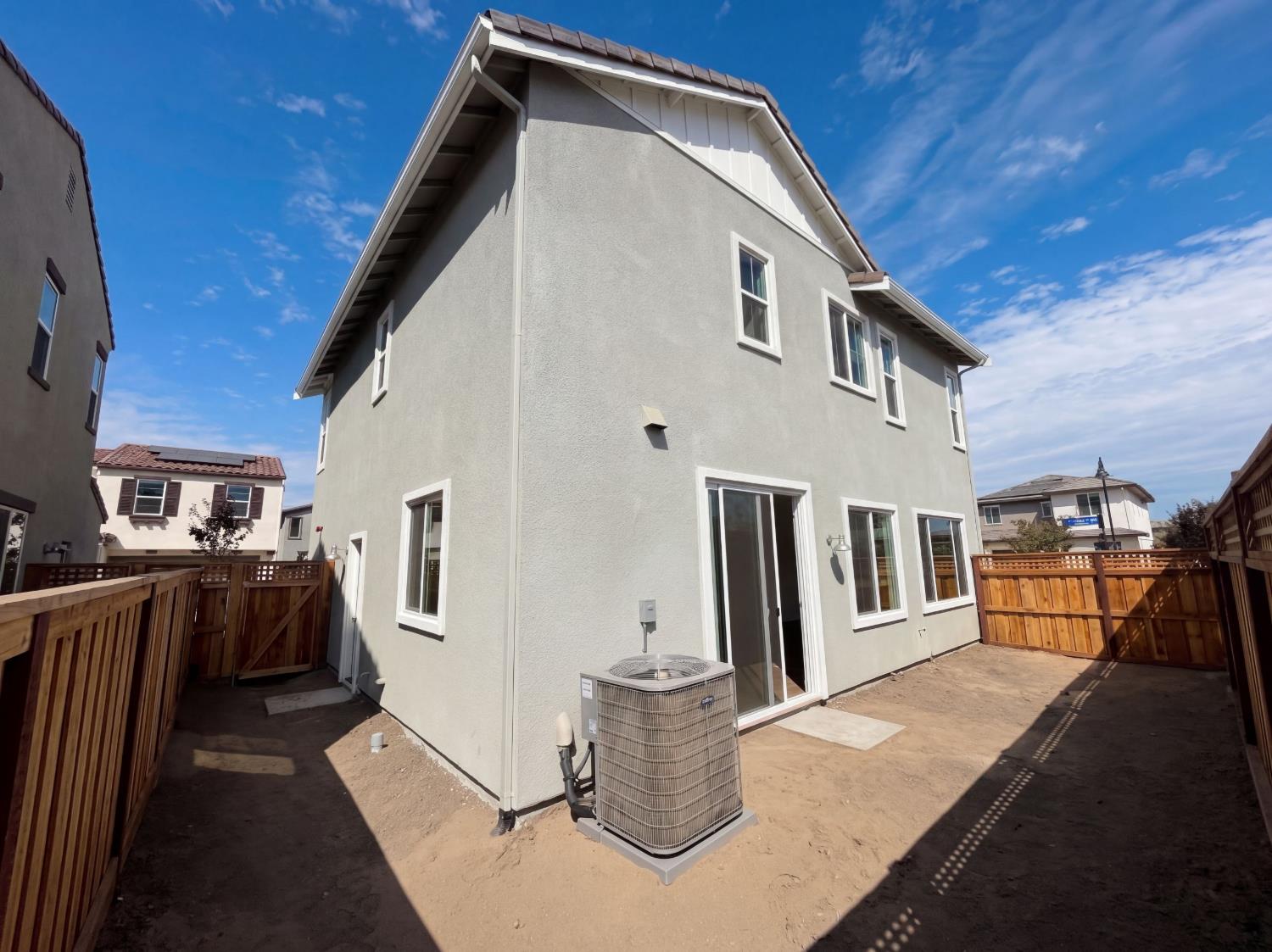 16213 Sculptor Avenue