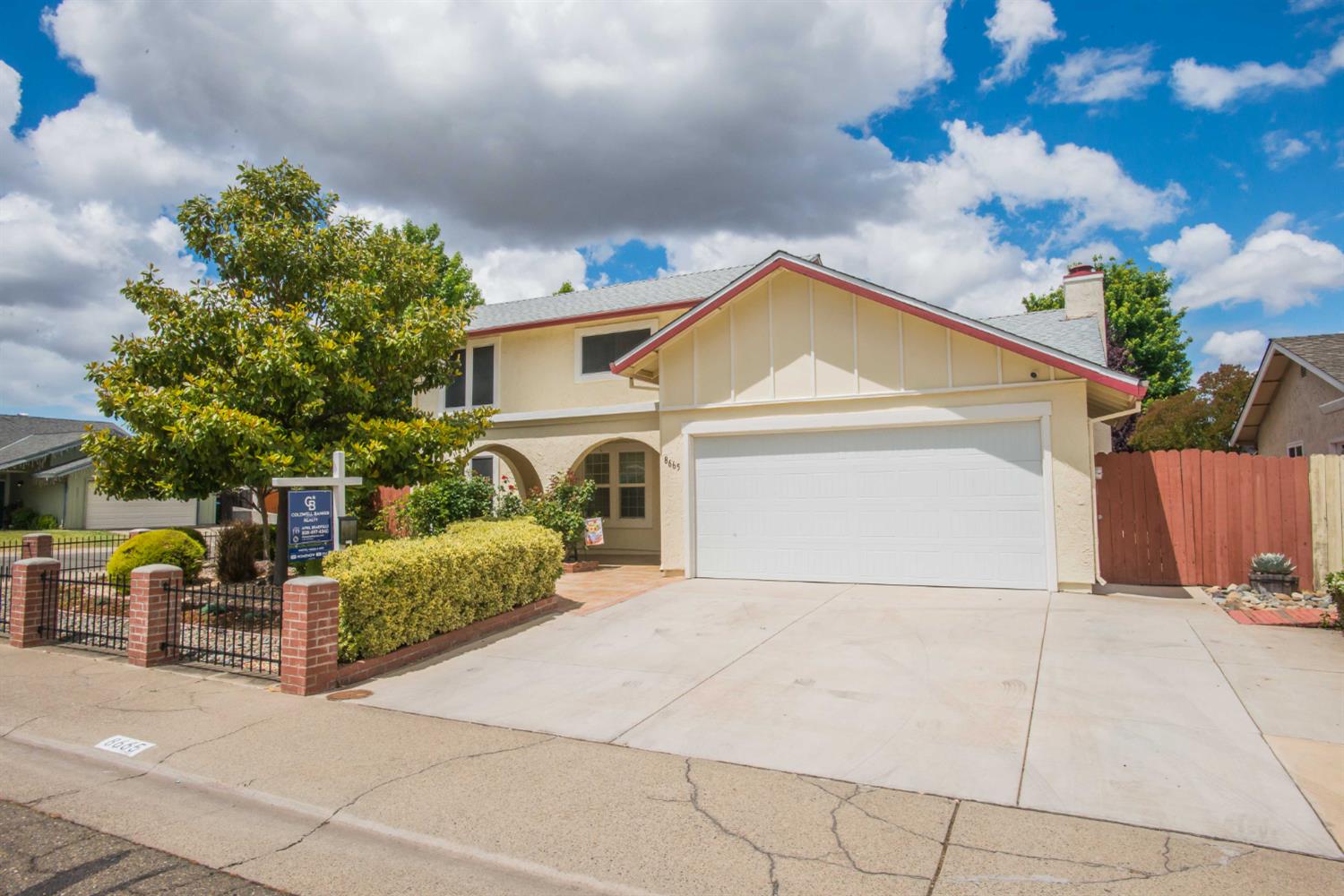 8665 Elk Way