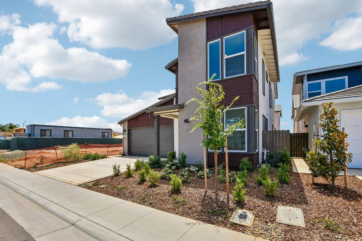 3951 Aura Way
