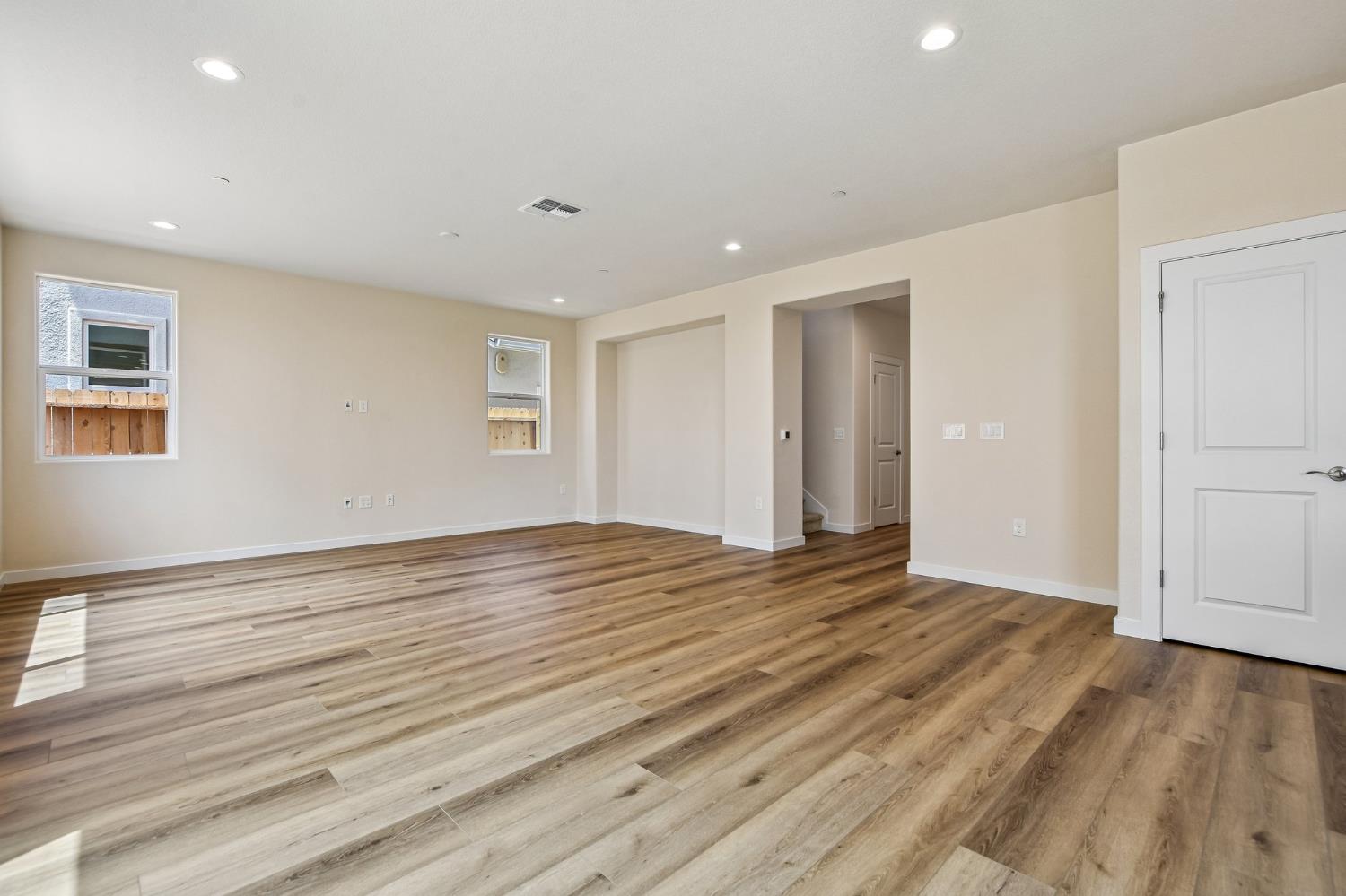 3951 Aura Way
