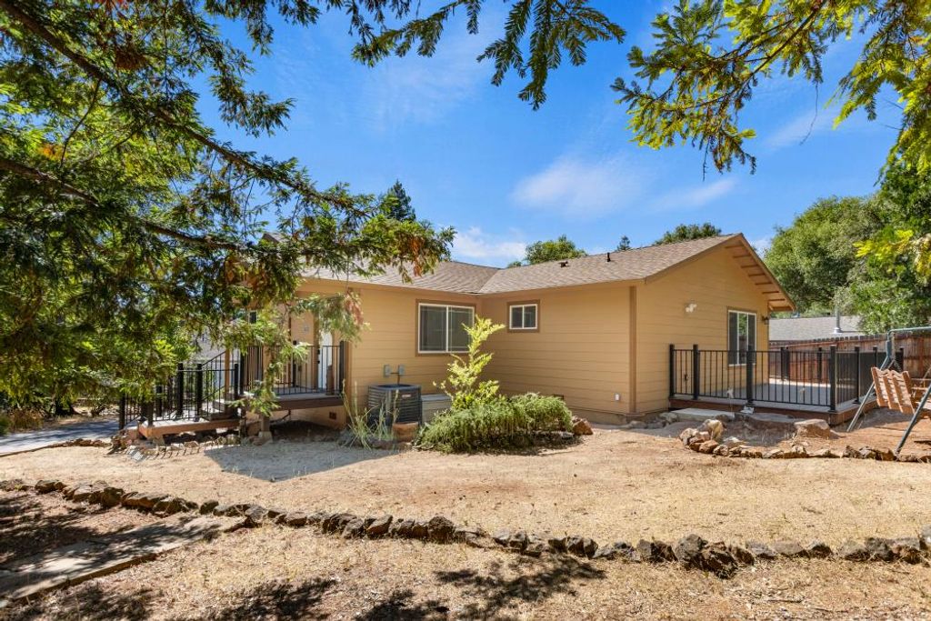 Photo of 3400 Oxford Court, Cameron Park, CA 95682 (MLS # 225107181)