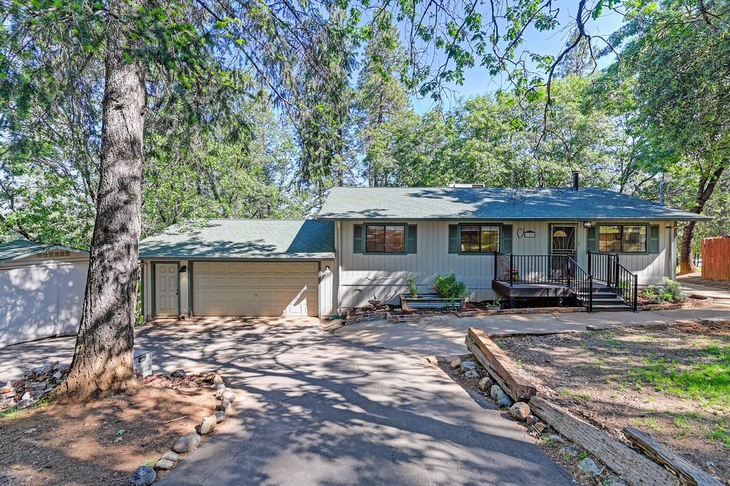 21855 Digger Pine Lane