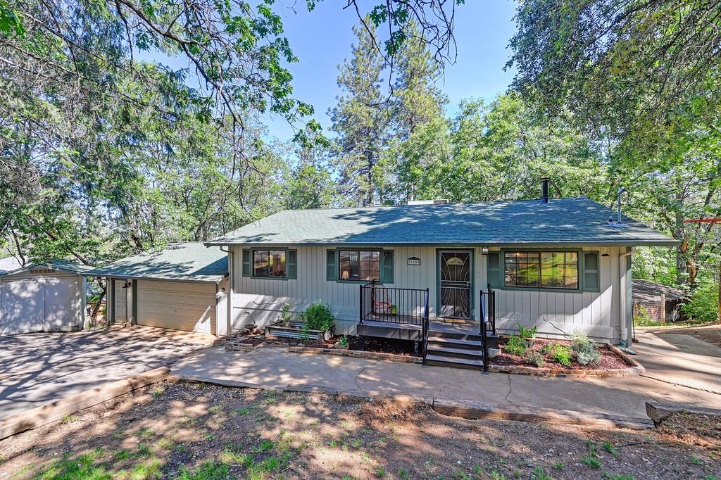 21855 Digger Pine Lane