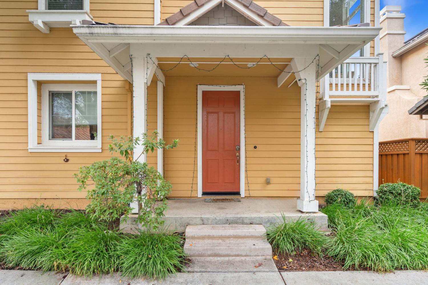 431 N Lafayette Court