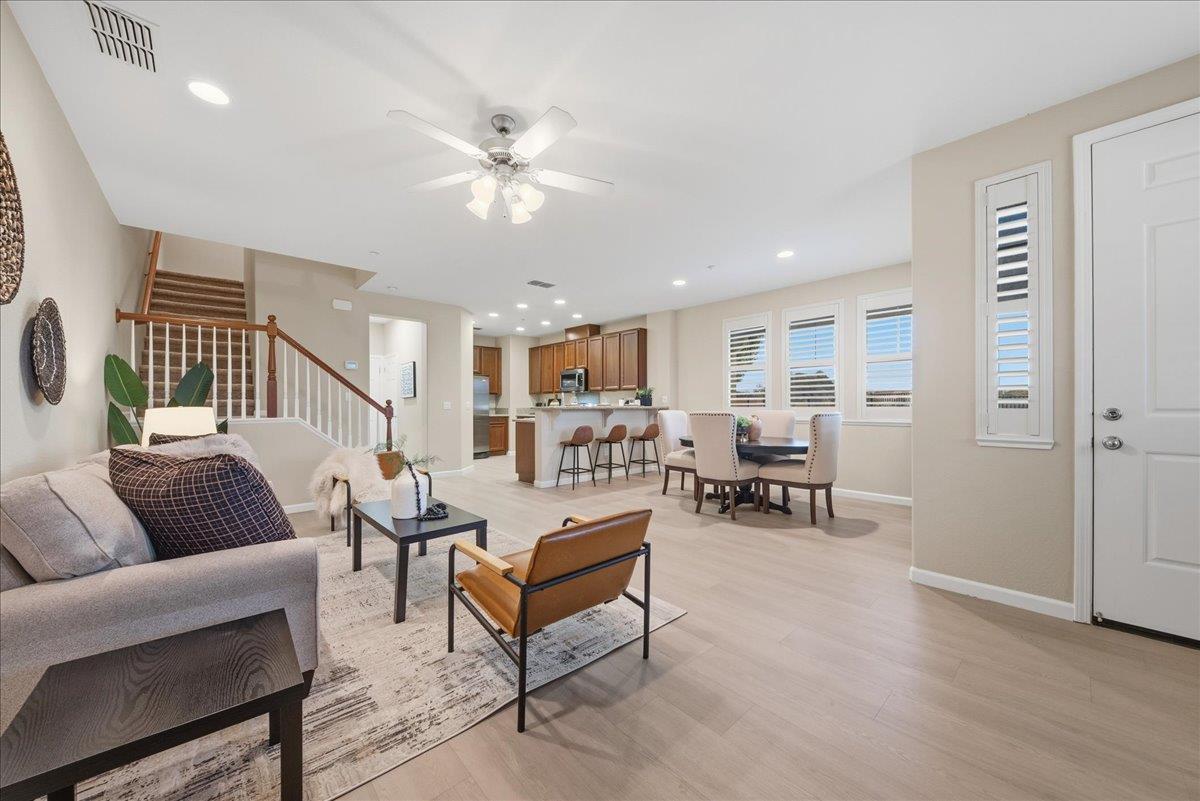 1014 Hudson Circle