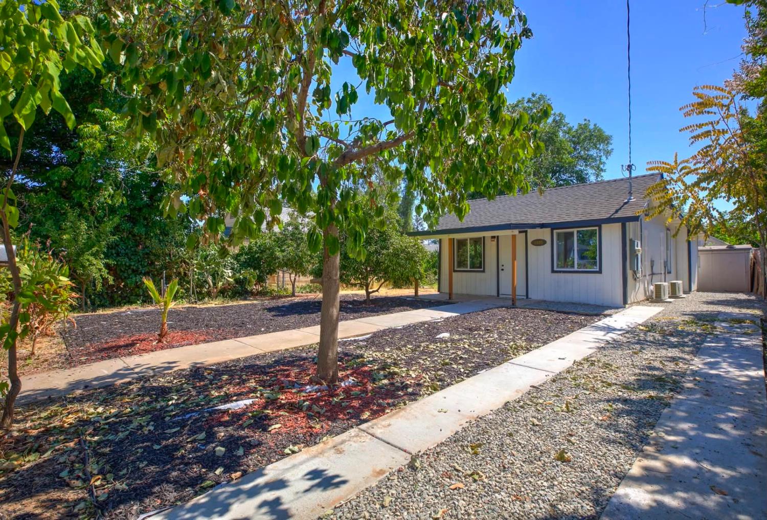2328 Boxwood Street