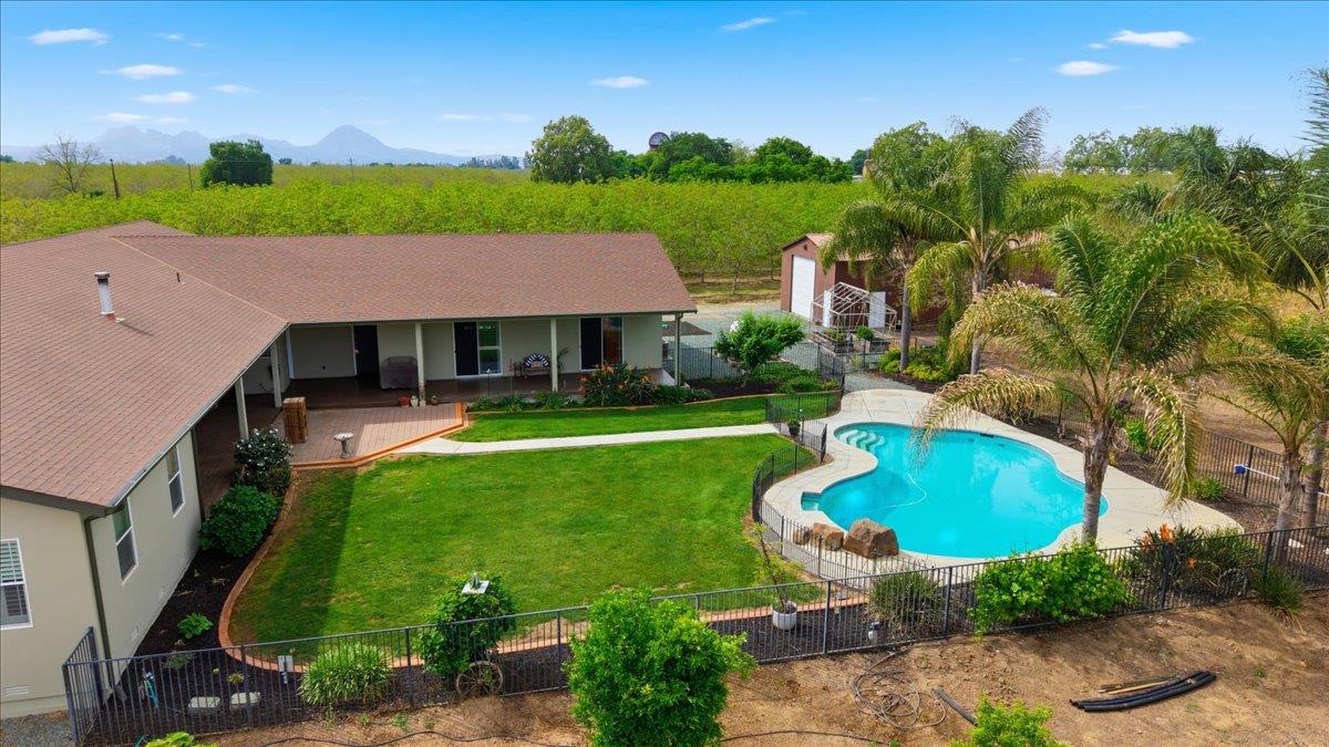 1979 Mcdonald Avenue