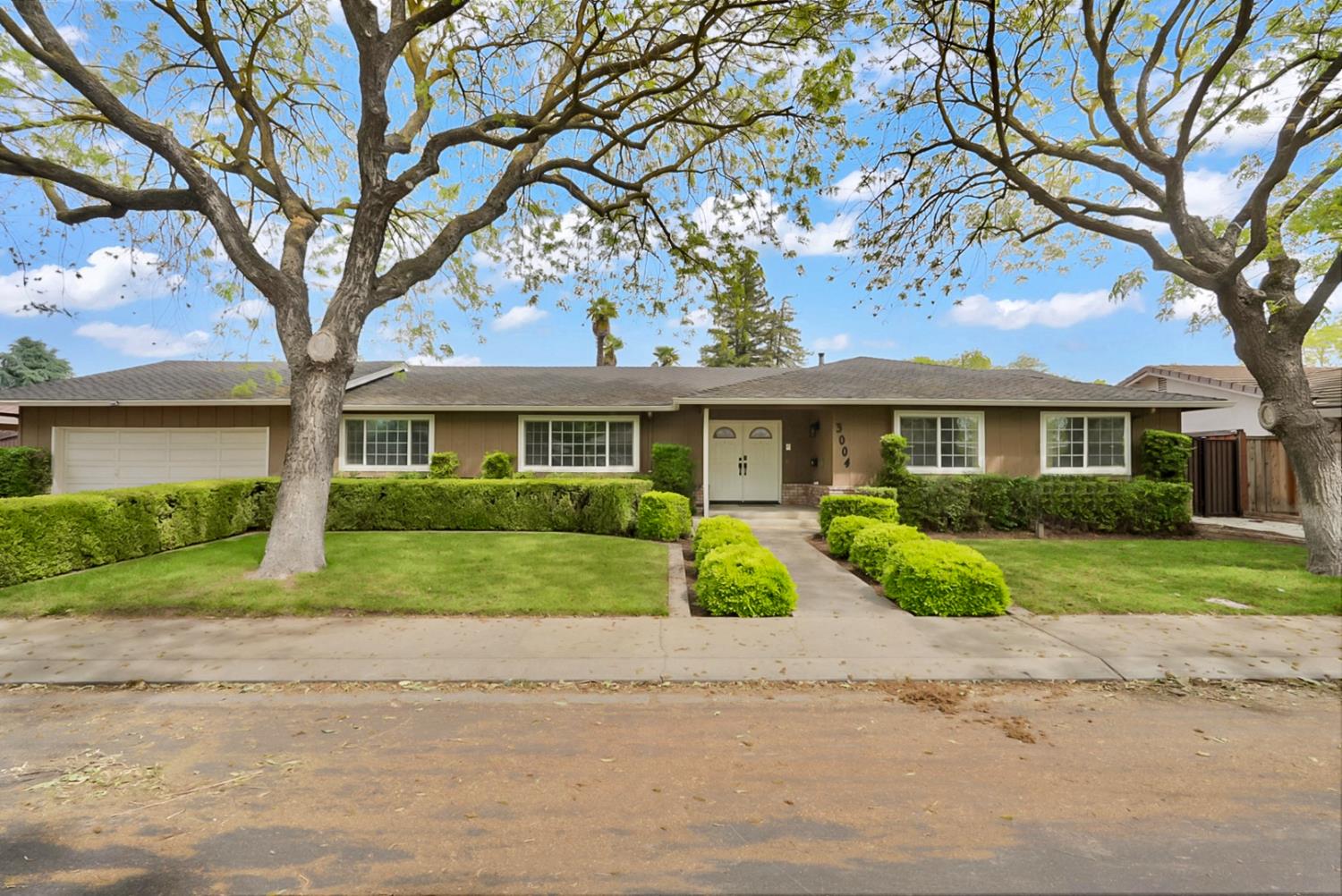 Photo 1 of 37 — 3004 Stafford Way, Modesto, CA 95350