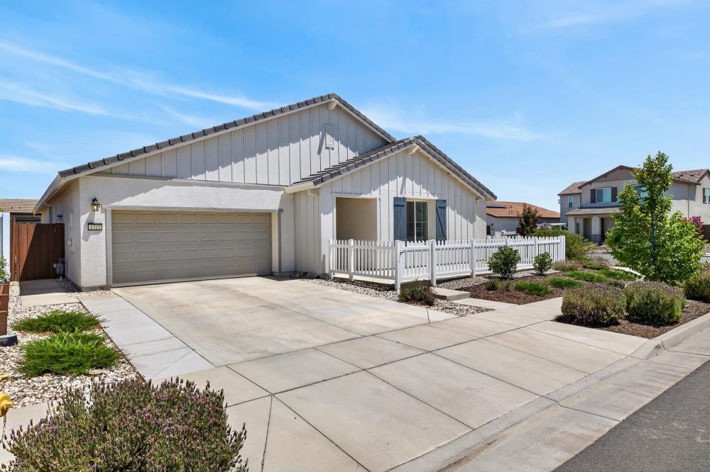 1717 House Drive