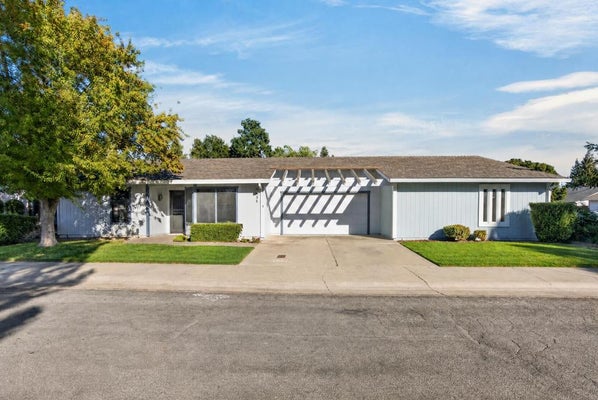7231 HARBOR LIGHT WAY, SACRAMENTO, CA 95831 - Image 3d2ee4f2691f19210f3d5c9e2ea8a54f/781362389
