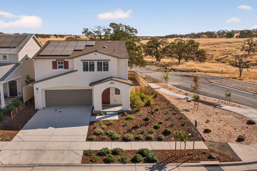 Photo of 1147 Lentil Way, Chico, CA 95928 (MLS # 225126378)