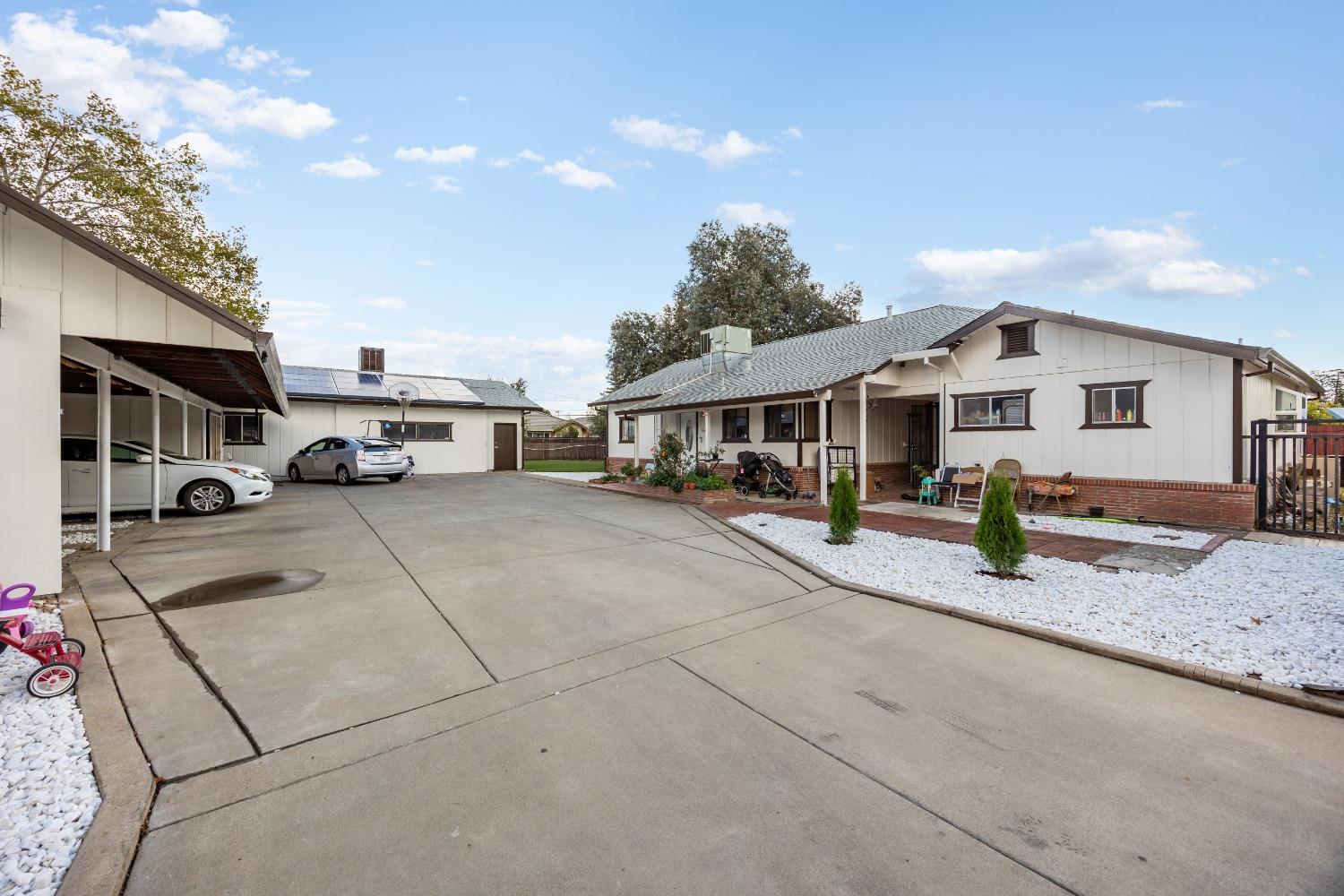 3538 Tarro Way