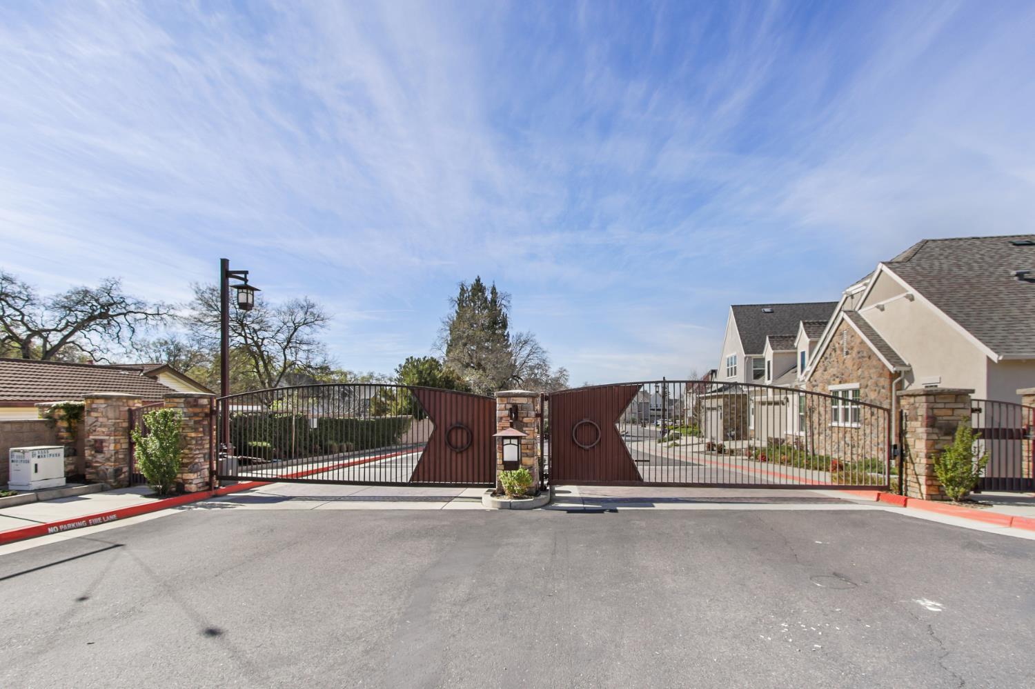 7548 Twin Bridges Lane
