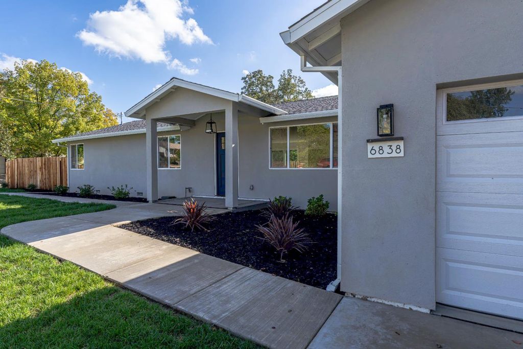 Photo of 6838 Grant Avenue, Carmichael, CA 95608 (MLS # 226035696)