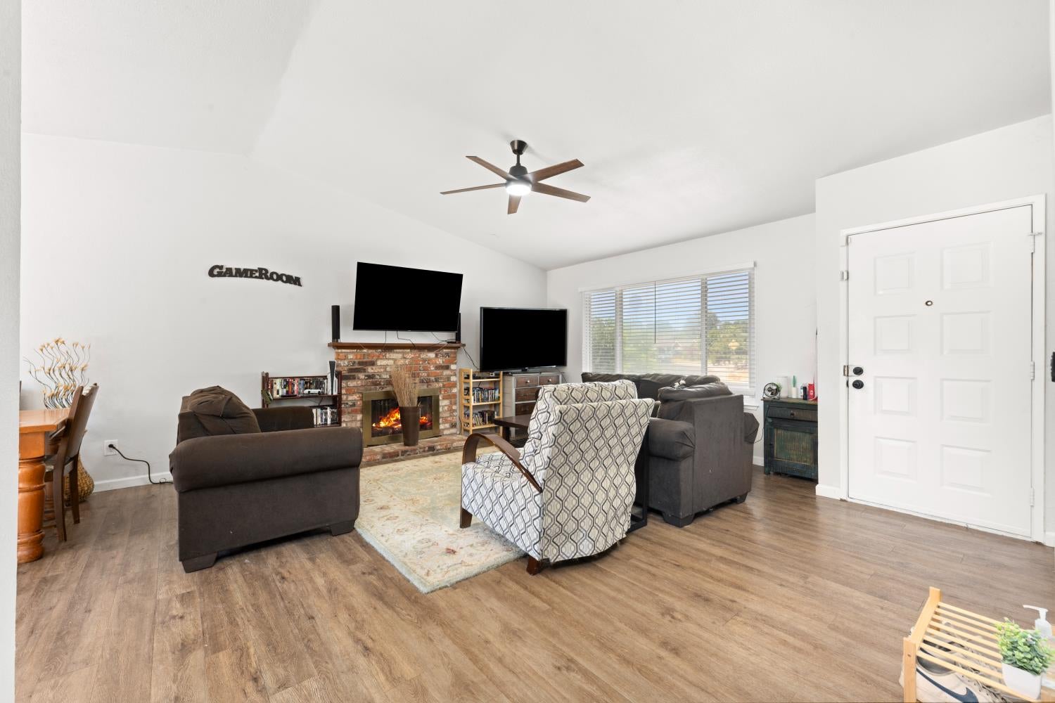 1700 Klamath River Drive