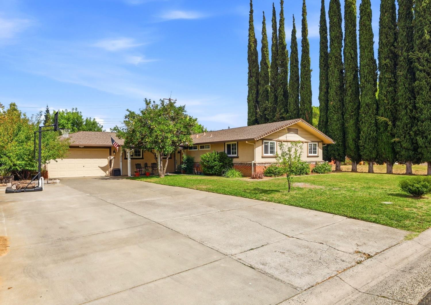 4329 Cottage Way