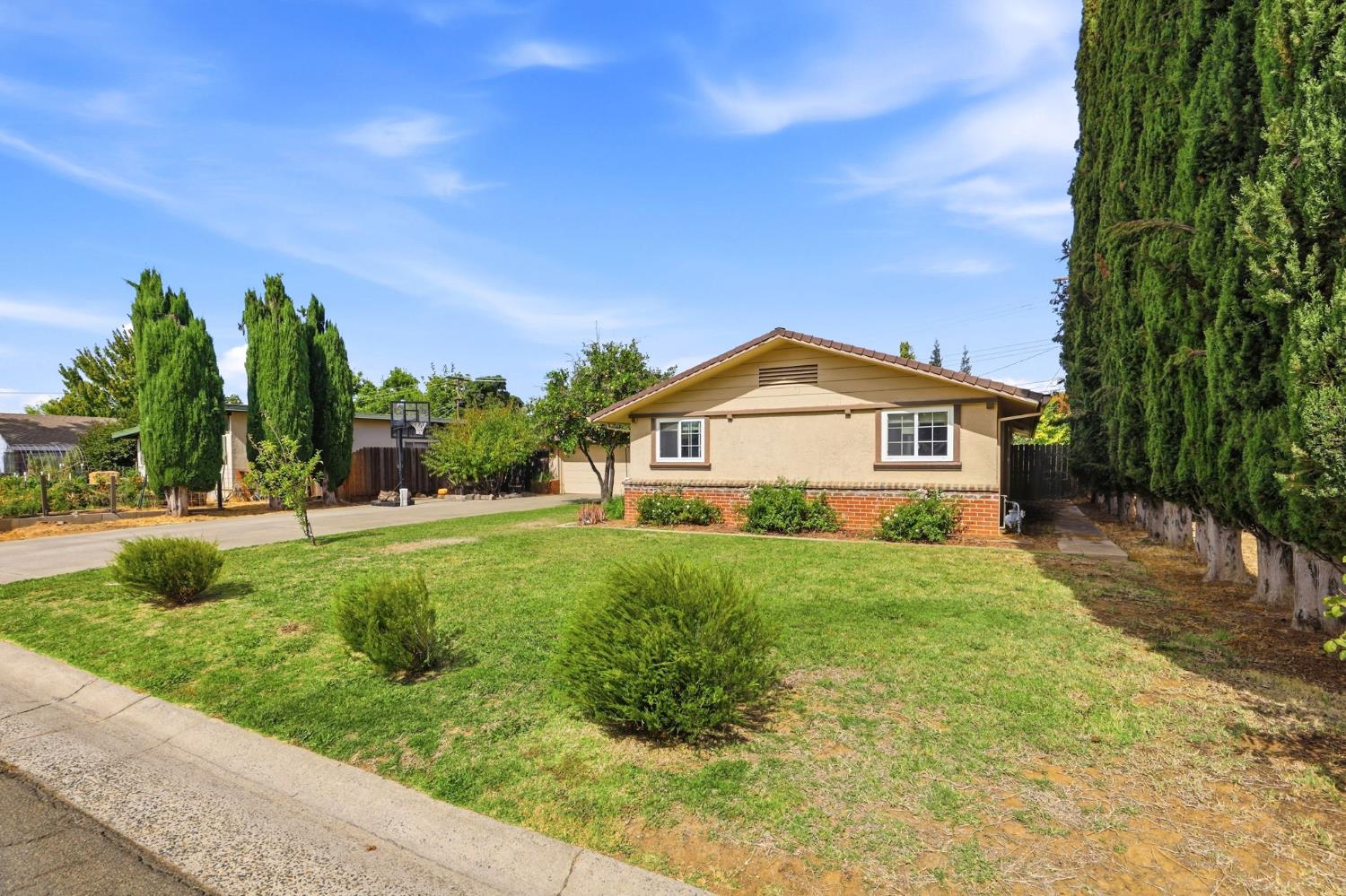 4329 Cottage Way