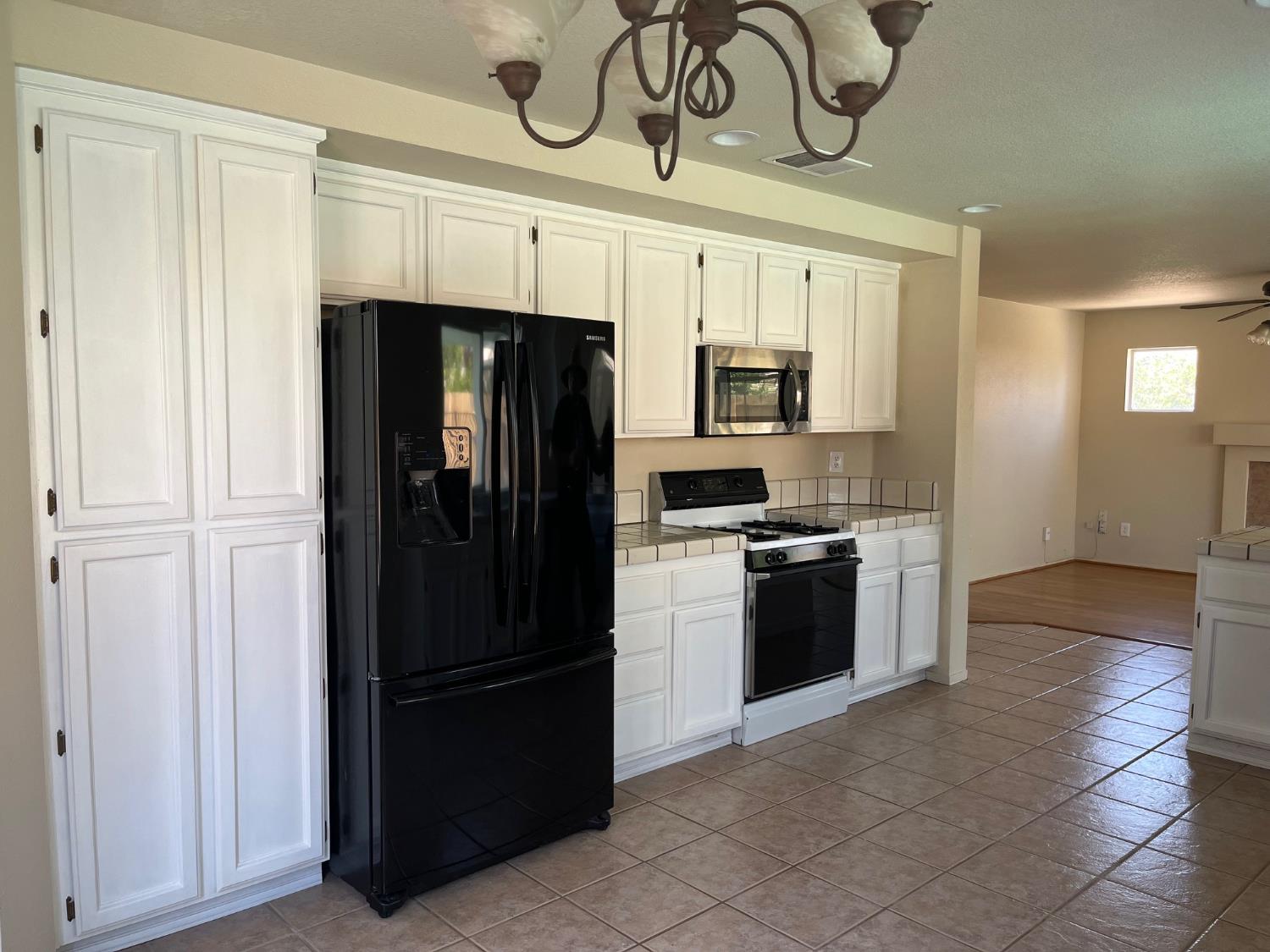 1115 Thornbridge Drive