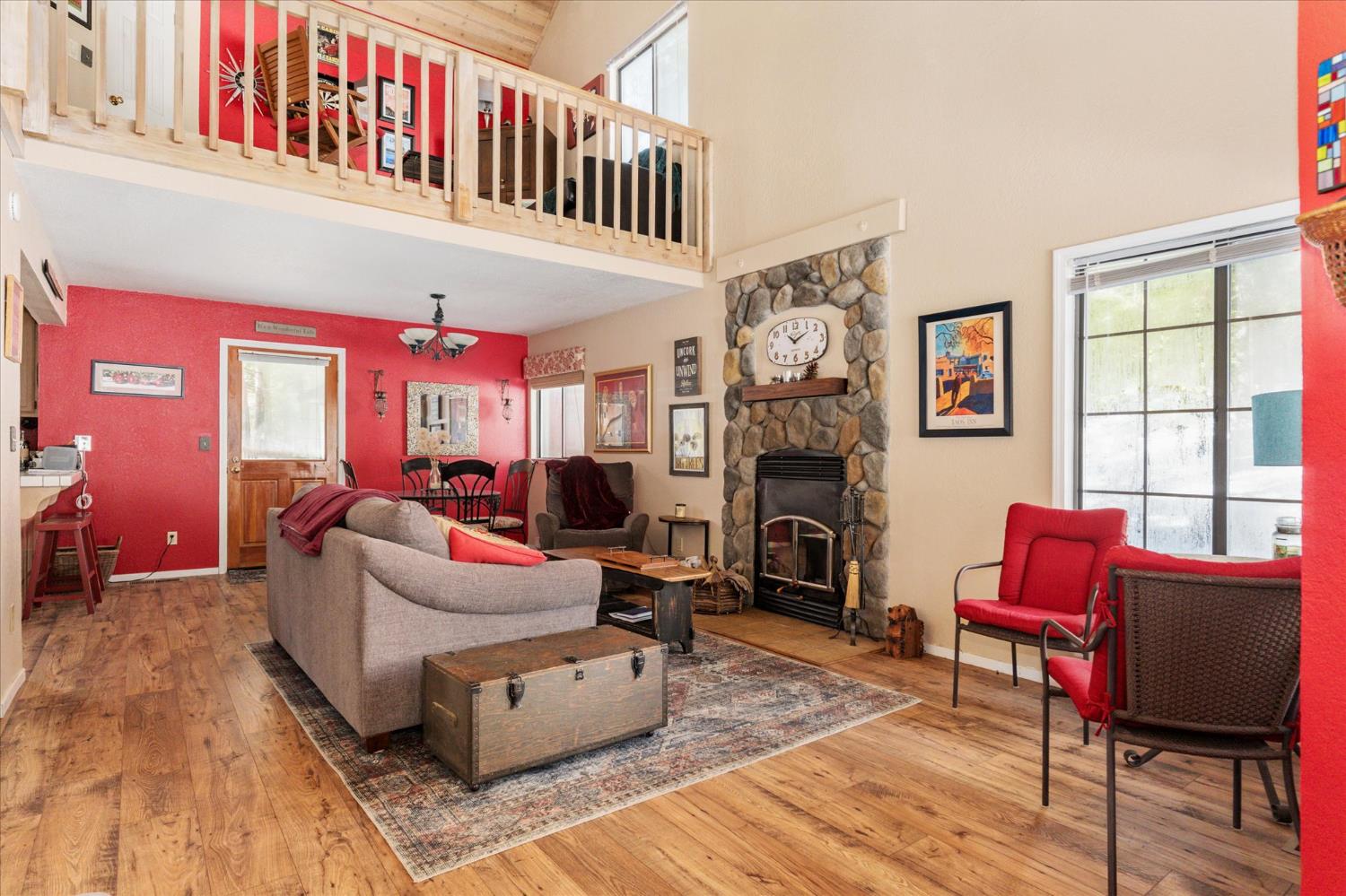 15 Mill Creek Circle