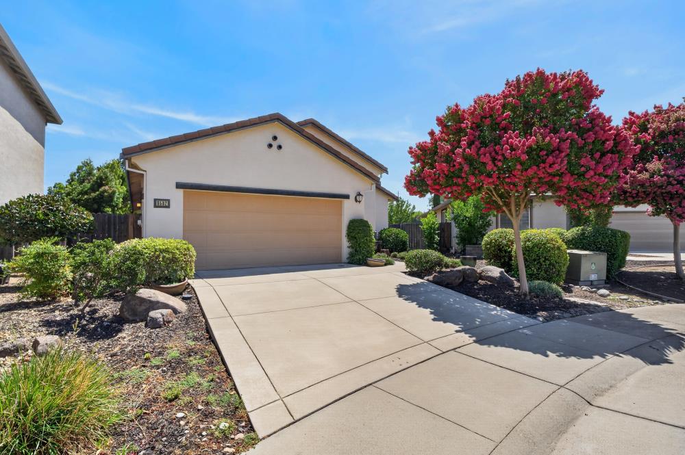 9582 Blue Mountain Way