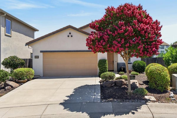 9582 BLUE MOUNTAIN WAY, SACRAMENTO, CA 95829 - Image 3dc1eedf0cf608894cc0cbb75eae87d3/474534389