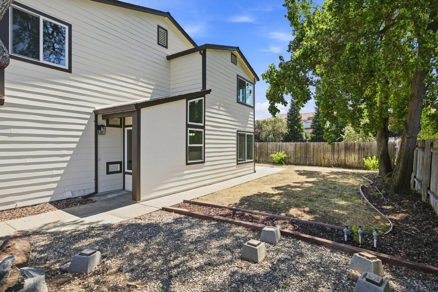 307 hemphill way