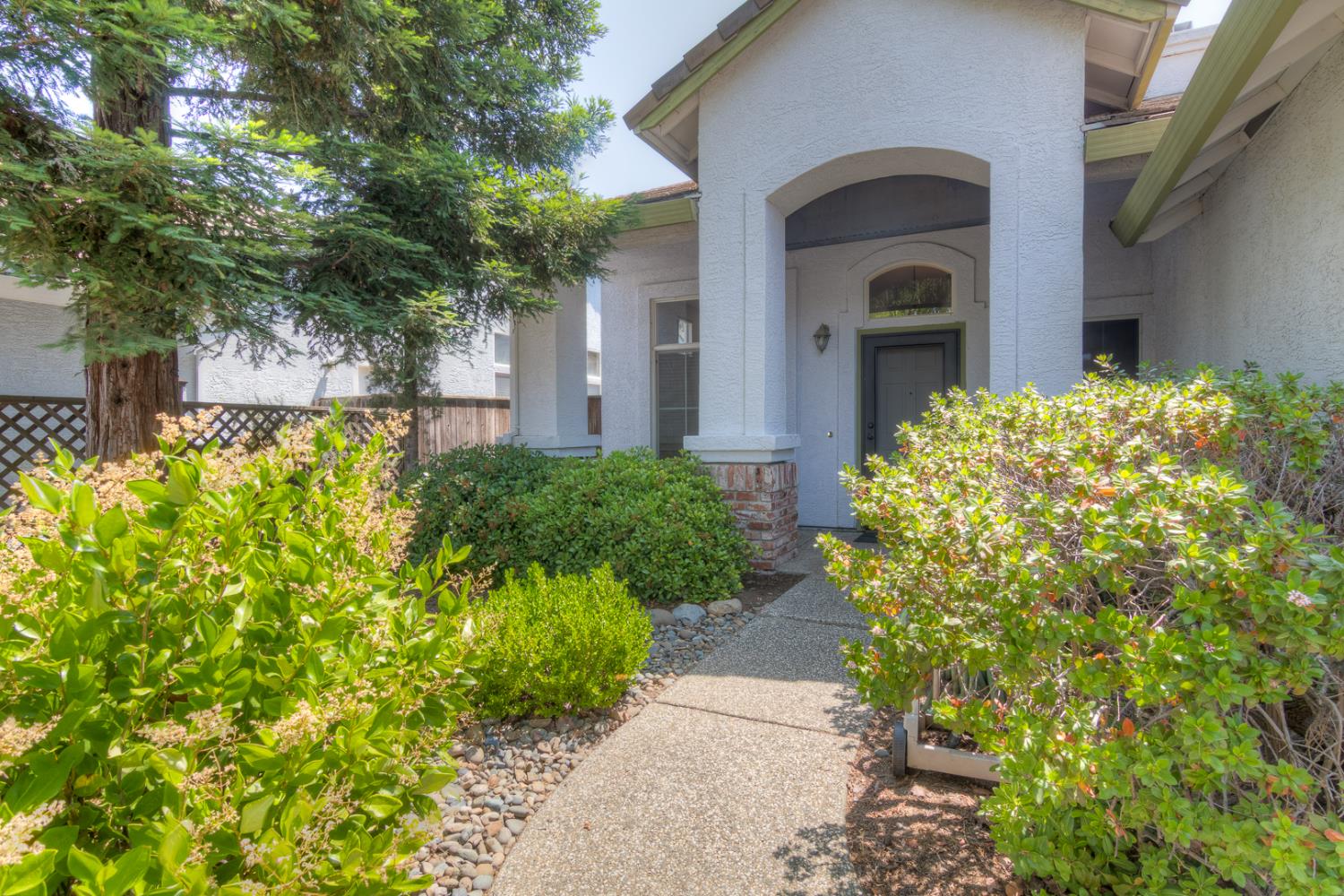 6207 Cameo Drive