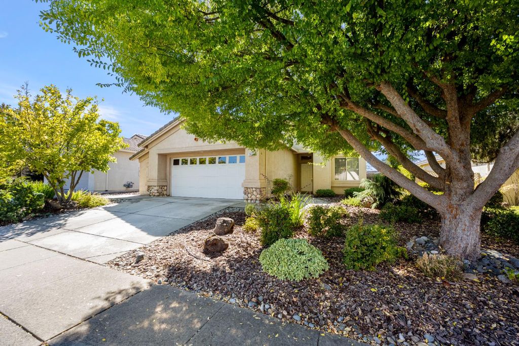 Photo of 1617 HACKBERRY Ln, Lincoln, CA 95648 (MLS # 225130682)