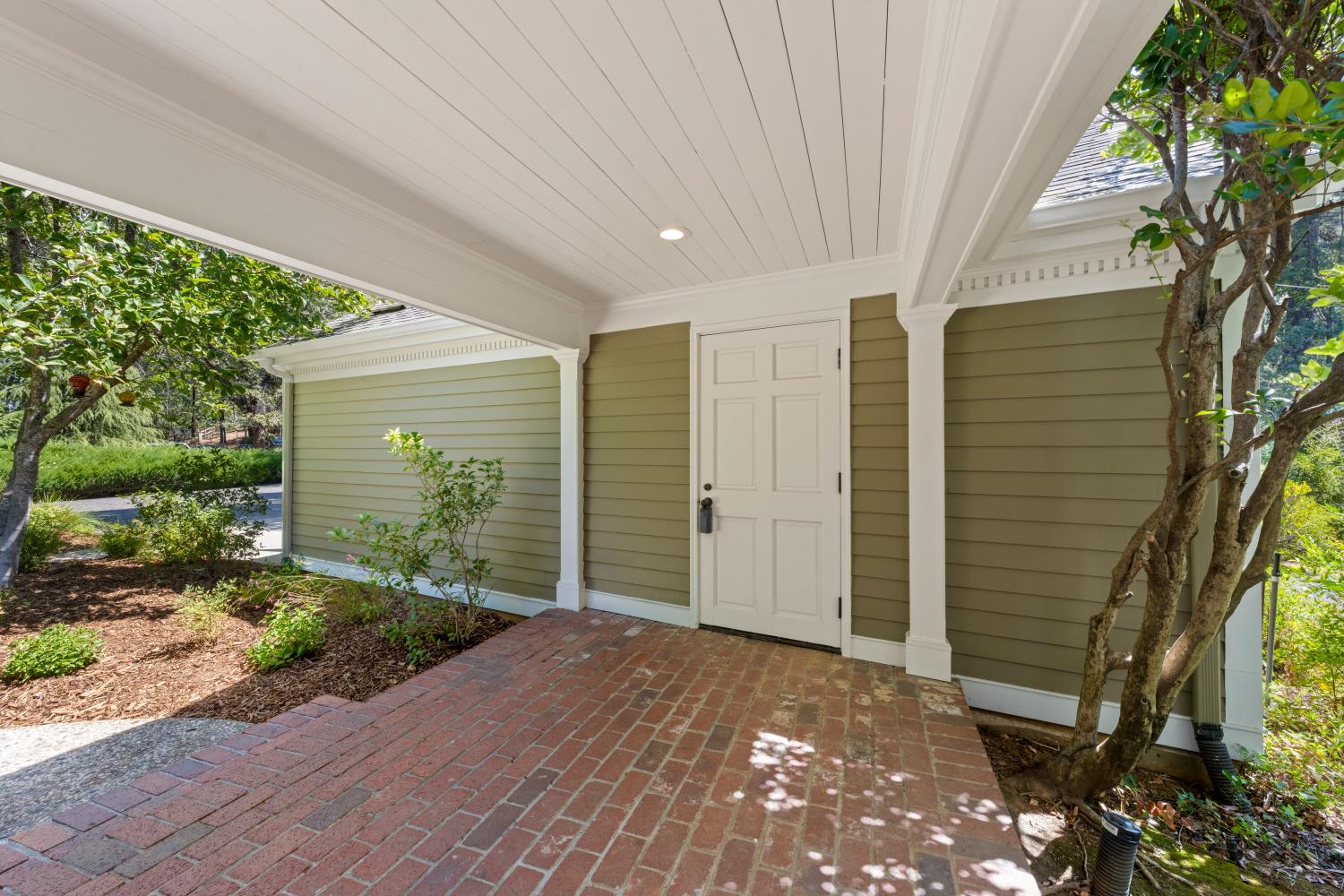 983 Coyote Hill Road