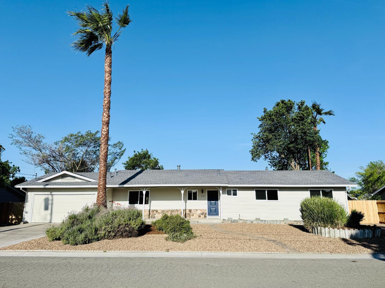 1514 Oro Grande Street