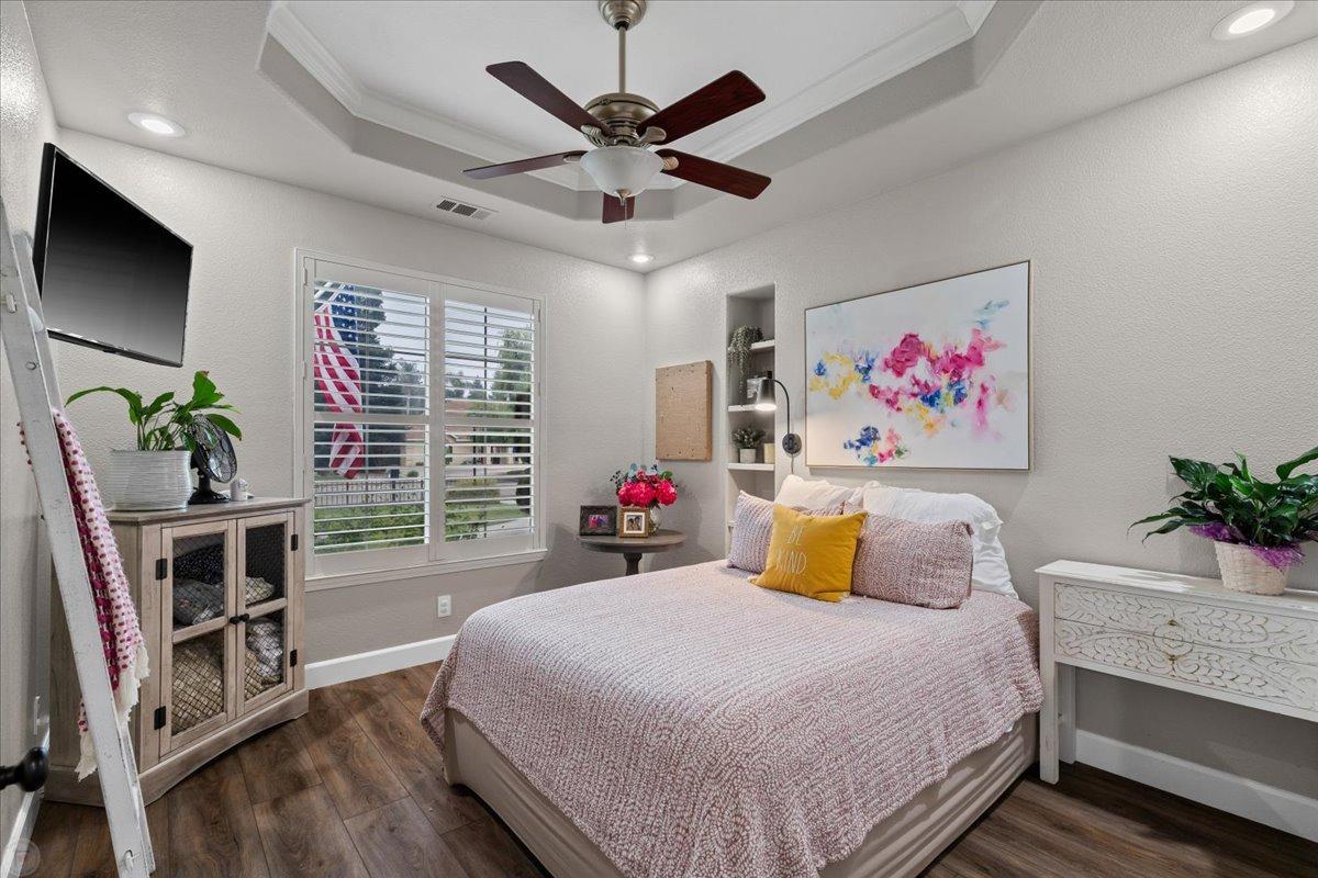 Atwater, California 95301, United States, 4 Bedrooms Bedrooms, ,3 BathroomsBathrooms,Residential,Active,19084