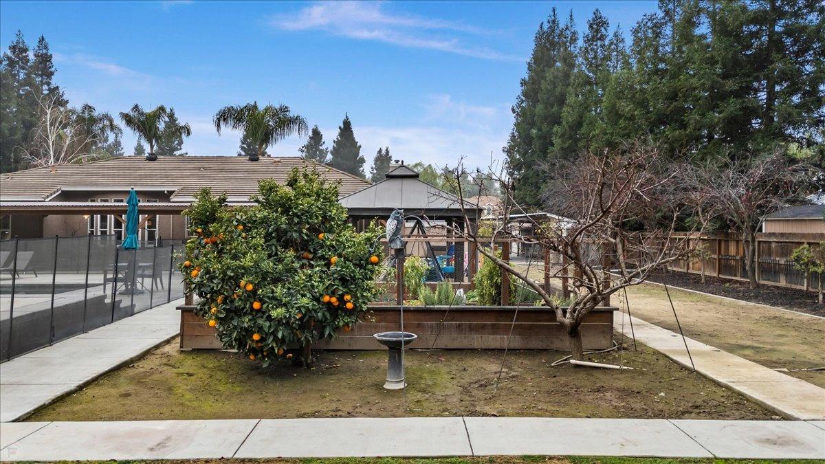Atwater, California 95301, United States, 4 Bedrooms Bedrooms, ,3 BathroomsBathrooms,Residential,Active,19084