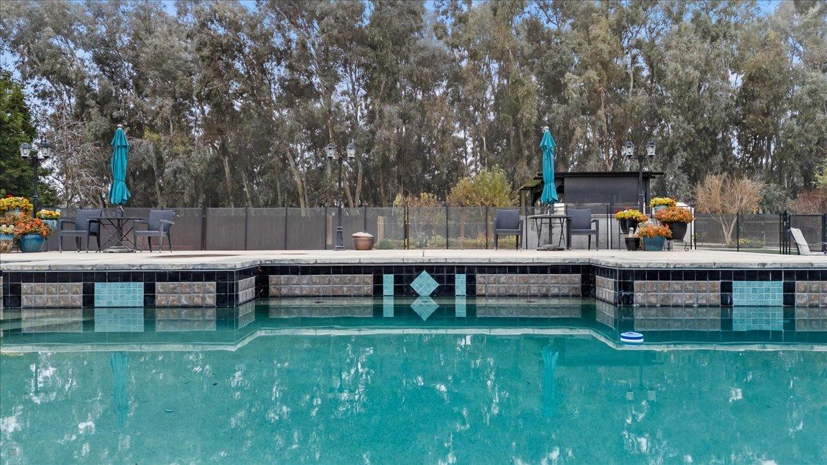 Atwater, California 95301, United States, 4 Bedrooms Bedrooms, ,3 BathroomsBathrooms,Residential,Active,19084