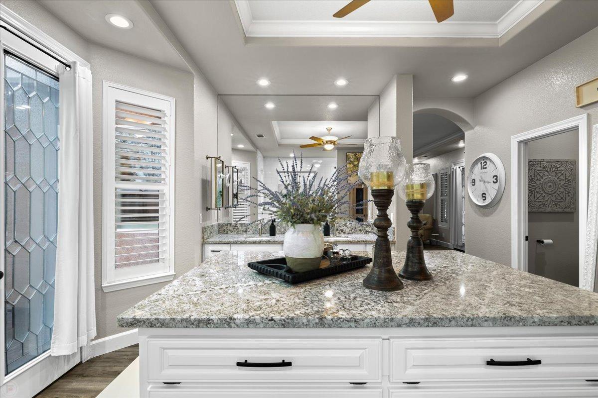 Atwater, California 95301, United States, 4 Bedrooms Bedrooms, ,3 BathroomsBathrooms,Residential,Active,19084