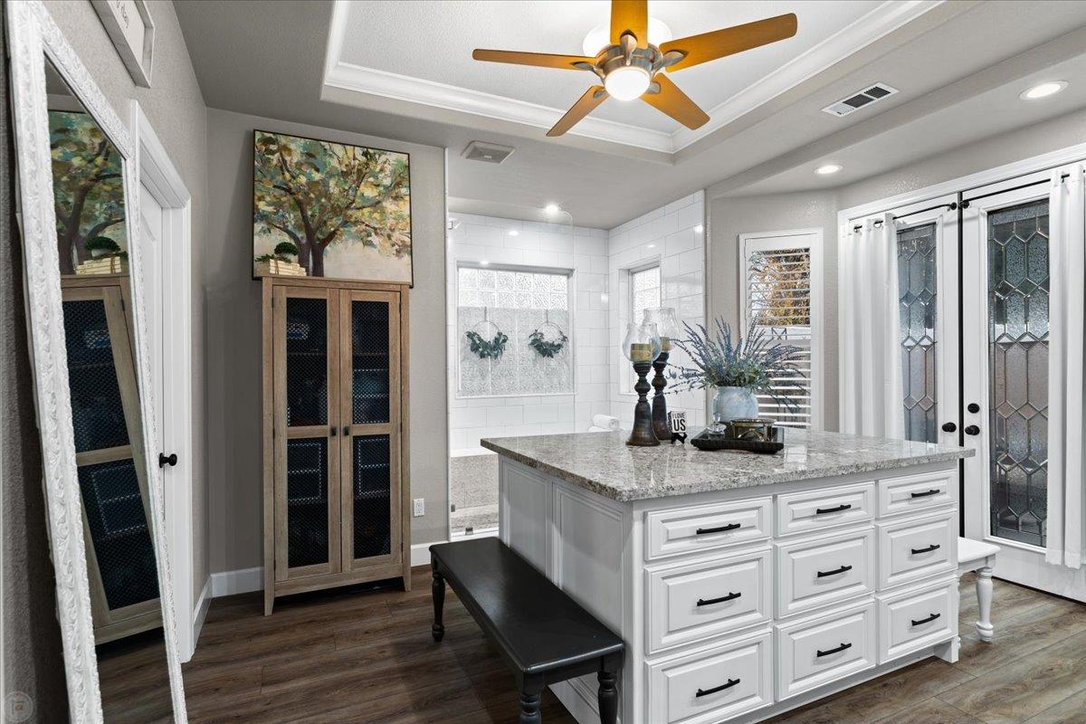 Atwater, California 95301, United States, 4 Bedrooms Bedrooms, ,3 BathroomsBathrooms,Residential,Active,19084