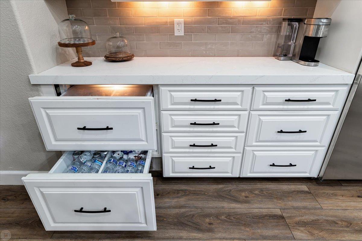 Atwater, California 95301, United States, 4 Bedrooms Bedrooms, ,3 BathroomsBathrooms,Residential,Active,19084