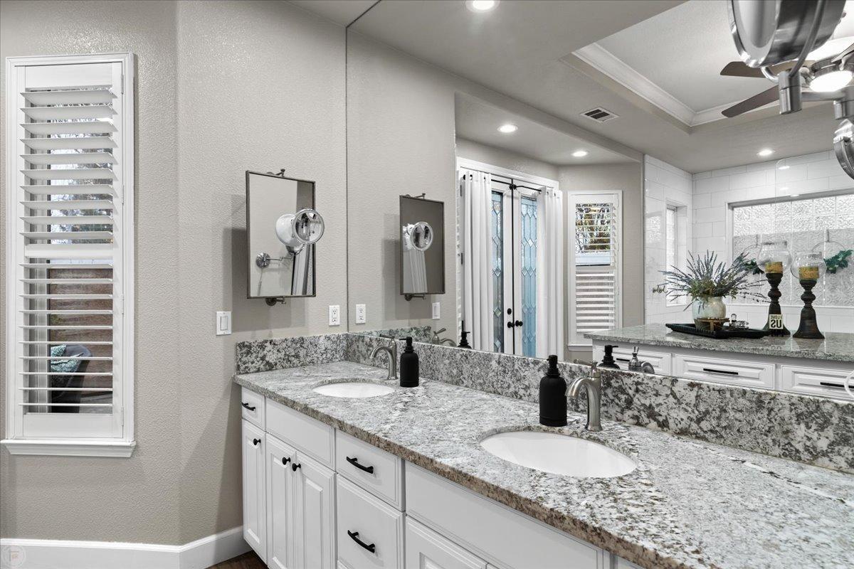 Atwater, California 95301, United States, 4 Bedrooms Bedrooms, ,3 BathroomsBathrooms,Residential,Active,19084