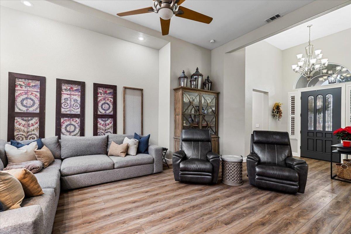 Atwater, California 95301, United States, 4 Bedrooms Bedrooms, ,3 BathroomsBathrooms,Residential,Active,19084