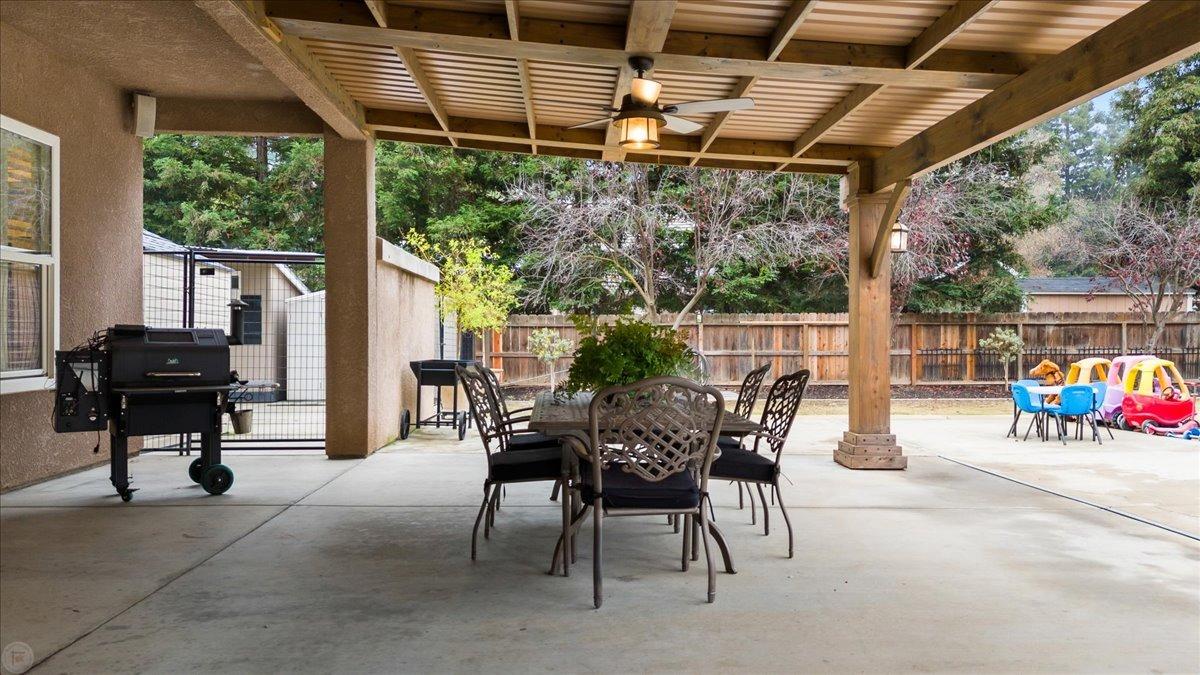 Atwater, California 95301, United States, 4 Bedrooms Bedrooms, ,3 BathroomsBathrooms,Residential,Active,19084